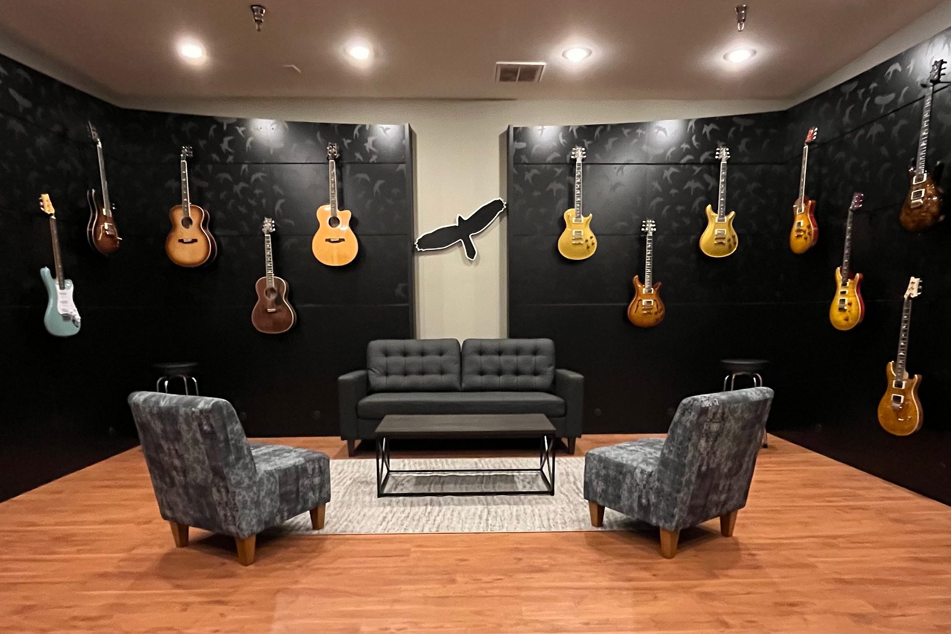 guitar room accessories