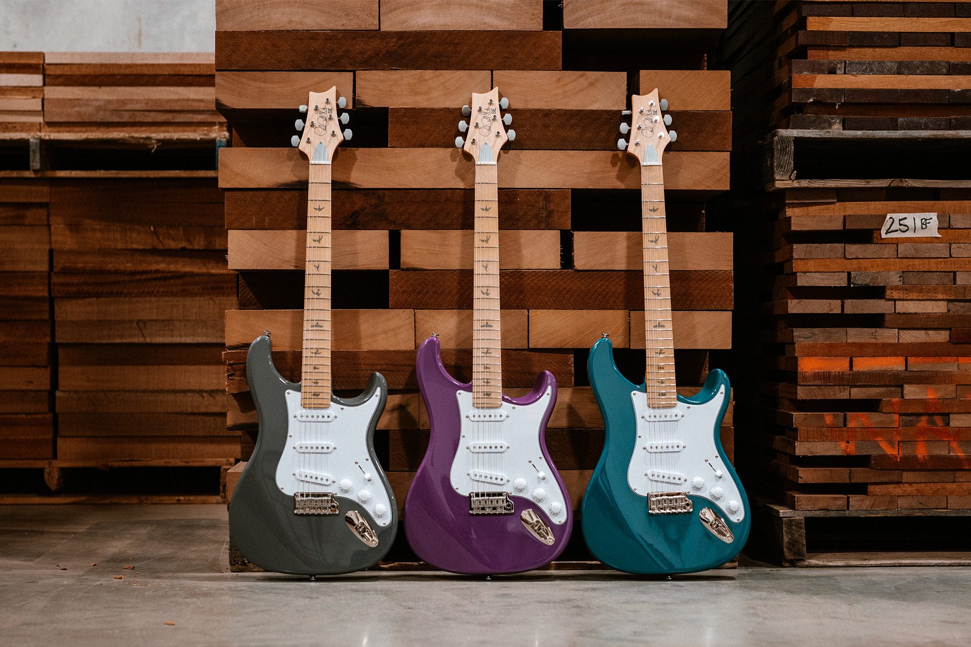 PRS Guitars  2023 SE Silver Sky Updates - New Model & Colors!