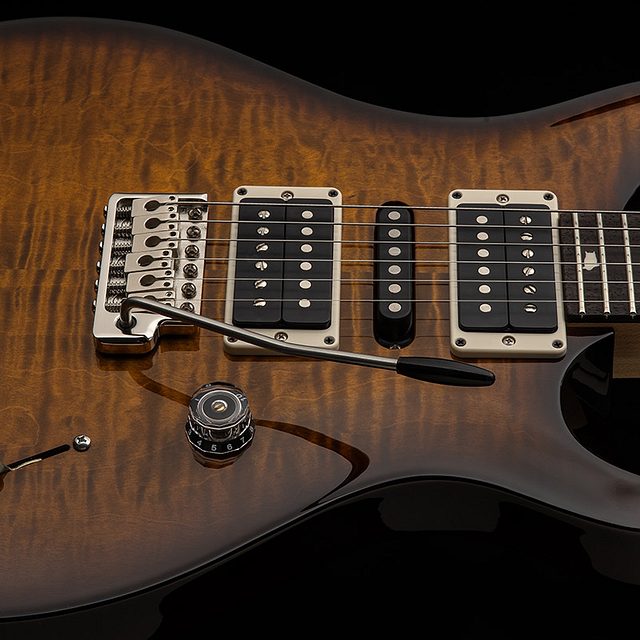 Ce 24 special limited 2025 black amber hero b