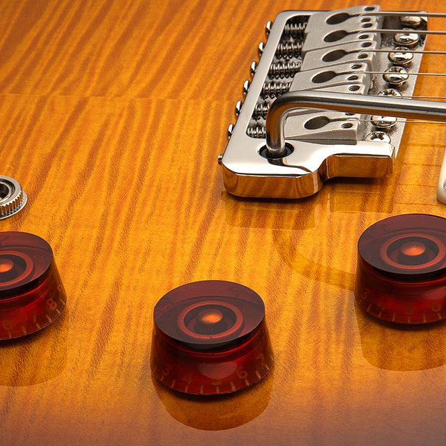 Se dgt 2026 mccarty tobacco burst hero d