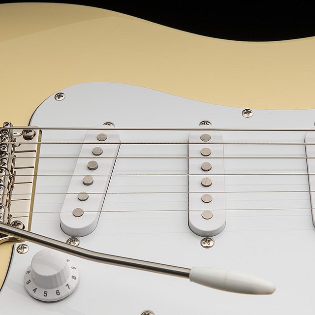 Se silver sky maple 2025 moon white hero b