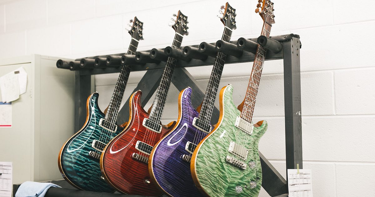 PRS Guitars | Factory Photos by Product Line (57MB ZIP Download)